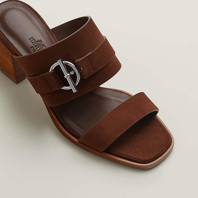 【トグル金具が上品】HERMES Kute 60 サンダル ナチュラル Kute 60 sandal | Hermès USA